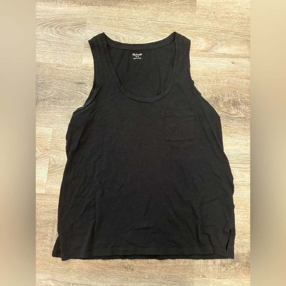 Madewell tank top pocket size small black sleeves top whisper cotton